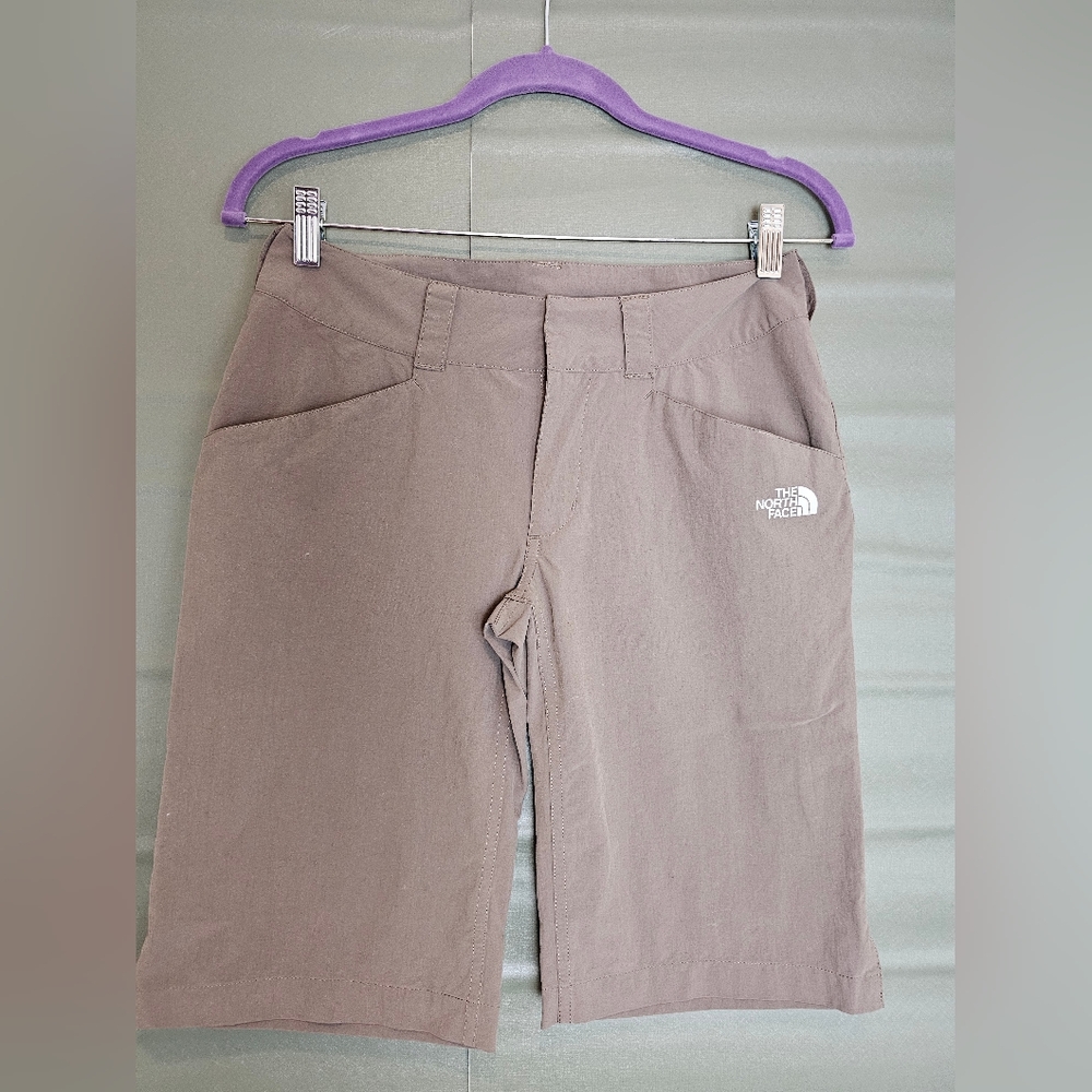North Face Shorts Green Womens Size 2 Hiking Nylon